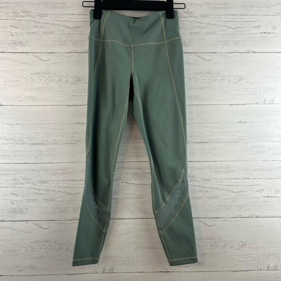 Athleta Pants - Athleta Mint Green 7/8 Length Leggings Size XS